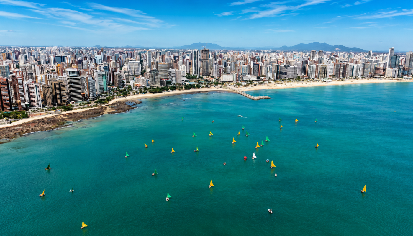 Festival Bora Fortaleza realiza programação esportiva e celebra a cultura do mar com regata de jangadas e circuito de esportes de praia